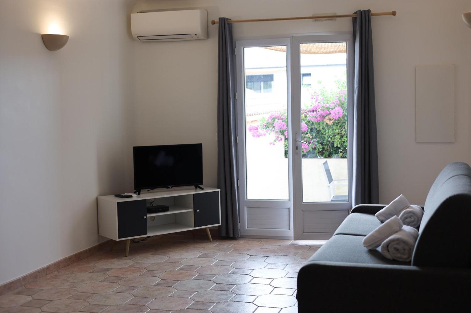 Apartamento Marina Di Fautea Olmucciu Habitación foto